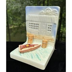 1 Vintage Beachcombers Int’l Ft. Myers FL 1981 BEACH SCENE Ceramic BOOKEND -A96